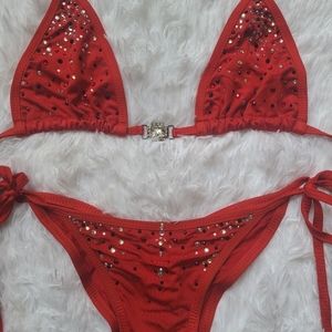 Red 2pc bikini